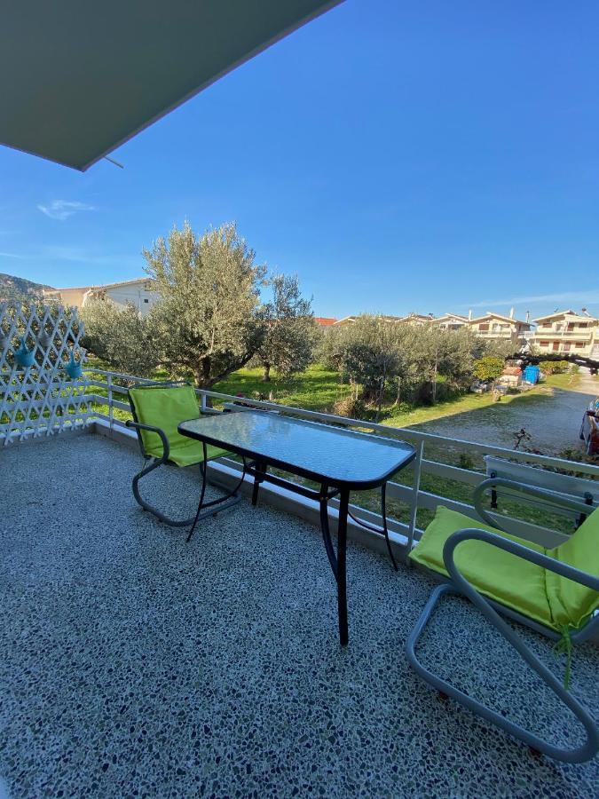 Mpanos Sea Apartment 1 Loutra Oraias Elenis Exterior foto
